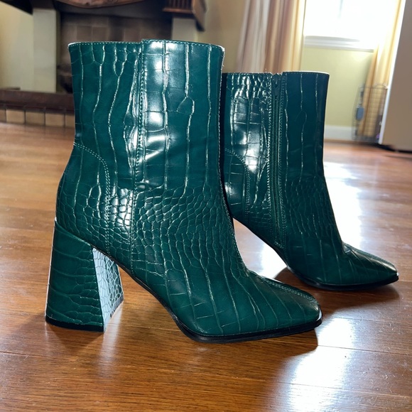 Block Heel Square Toe Green Croc Boots - Picture 2 of 3